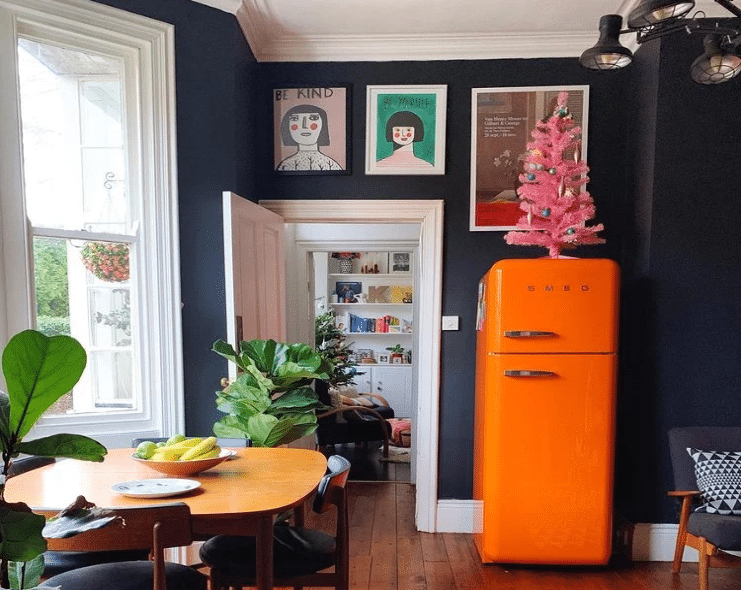 Embrace Contrasting Colors