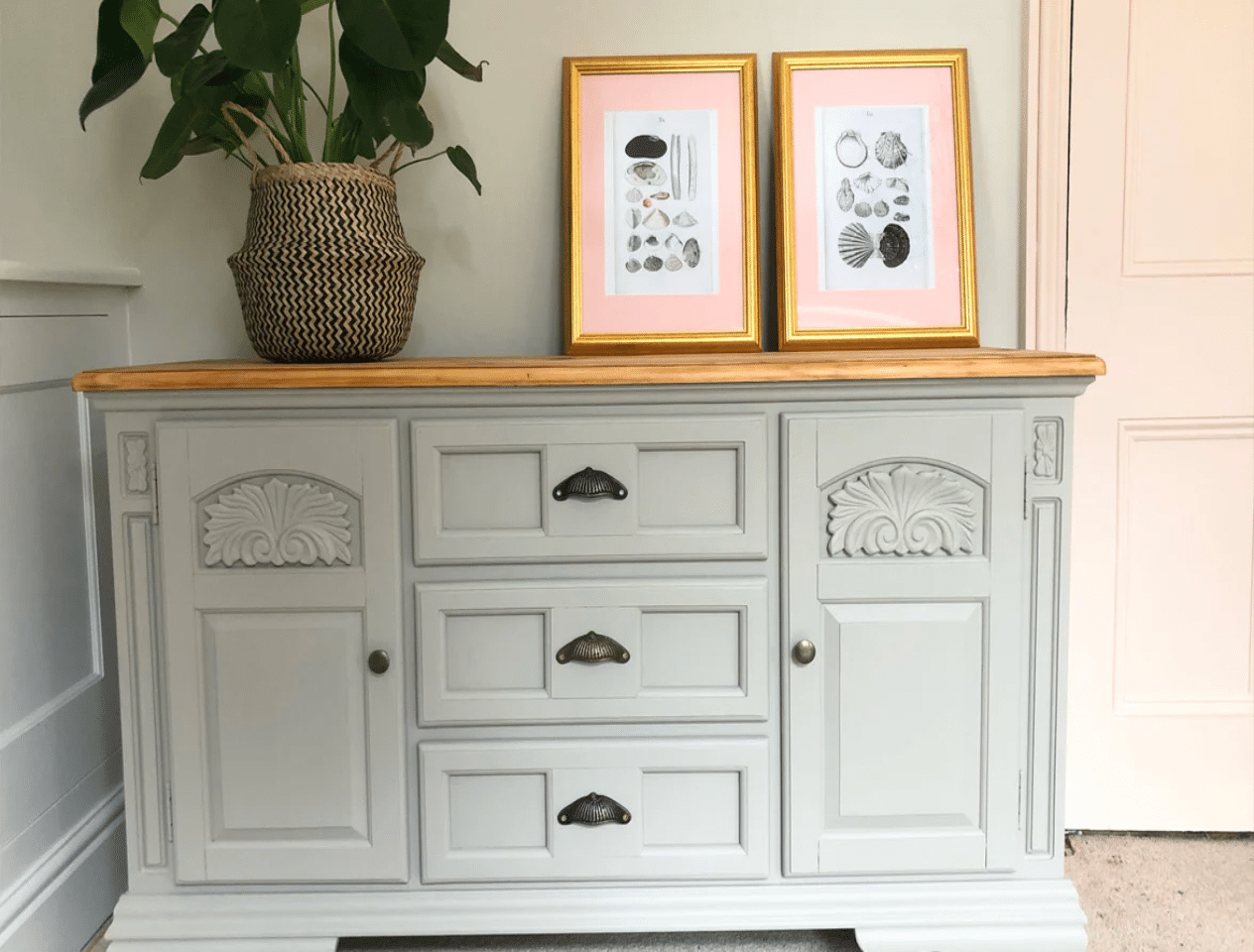 Painting Furniture with Frenchic