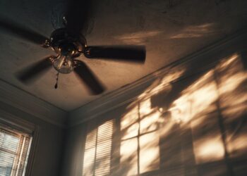 set ceiling fan direction for summer the right way