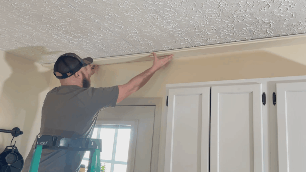 Step 3: Hang the First Rows Straight and Secure