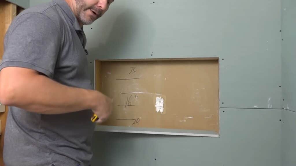 step four sheath the niche before waterproofing (1)